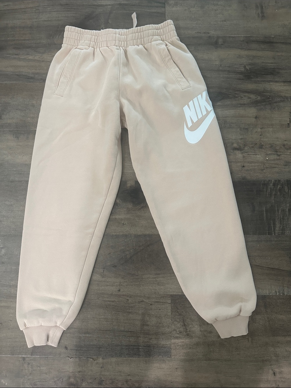 Nike Club Fleece Sweatpant, size M